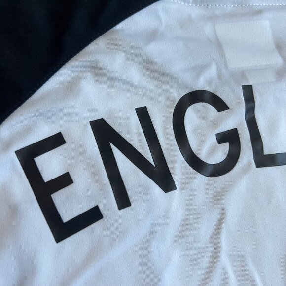 Tailored By Umbro Men’s England 2010-11 Soccer Training Shirt Sz M White Jersey - Picture 10 of 11